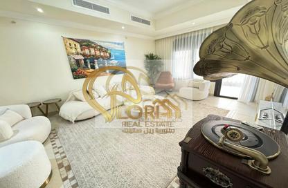 Apartment - 1 Bedroom - 2 Bathrooms for sale in East Porto Drive - Porto Arabia - The Pearl Island - Doha