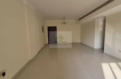 Apartment - 3 Bedrooms - 3 Bathrooms for rent in Bin Dirham 1 - Al Mansoura - Doha