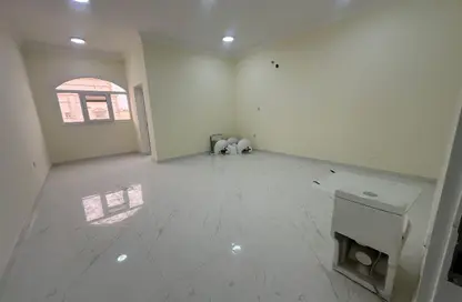 شقة - 1 حمام للايجار في سلاطة الجديدة - سلاطة - الدوحة