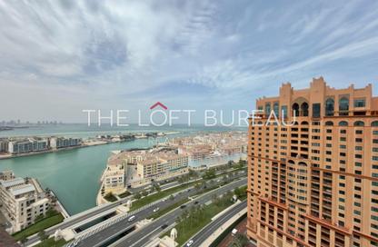 Apartment - 3 - 4 for sale in West Porto Drive - Porto Arabia - The Pearl Island - Doha