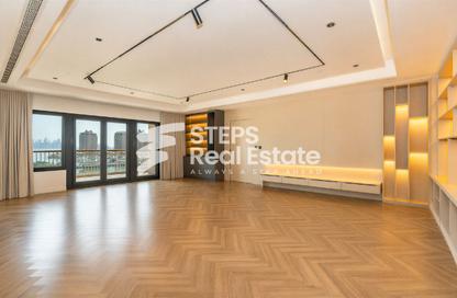 Apartment - 1 - 2 for sale in West Porto Drive - Porto Arabia - The Pearl Island - Doha