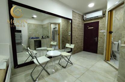 Apartment - Studio - 1 for rent in Umm Ghwailina Comm - Umm Ghuwalina - Umm Ghuwailina - Doha