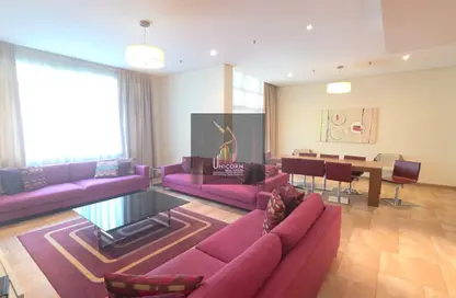 Compound - 4 Bedrooms - 6 Bathrooms for rent in Fereej Bin Mahmoud South - Fereej Bin Mahmoud - Doha