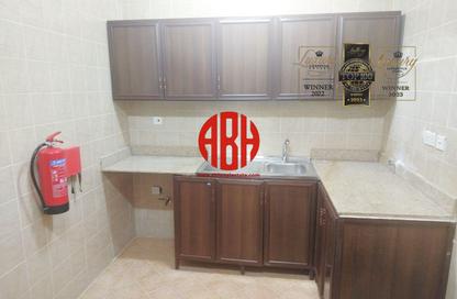 Apartment - 3 Bedrooms - 3 Bathrooms for rent in Anas Street - Fereej Bin Mahmoud North - Fereej Bin Mahmoud - Doha