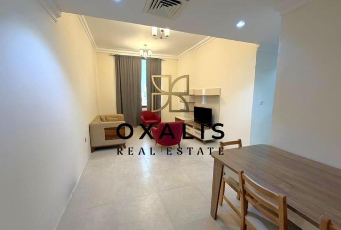 1005799 - Property Image 2