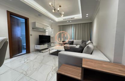 Apartment - 2 Bedrooms - 2 Bathrooms for rent in Giardino Gardens - Giardino Villas - The Pearl Island - Doha Apartment - 2 Bedrooms - 2 Bathrooms for rent in Giardino Gardens - Giardino Villas - The Pearl Island - Doha