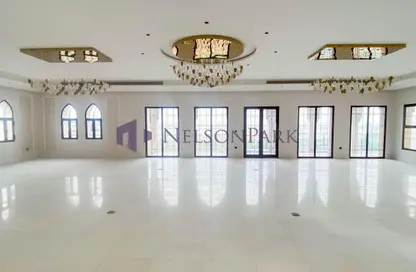 فيلا - 5 غرف نوم - 7 حمامات للبيع في البلاج الجنوبي - البلاج - جزيرة اللؤلؤة - الدوحة