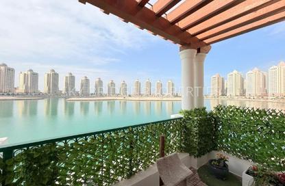 Apartment - 2 Bedrooms - 3 Bathrooms for rent in Viva West - Viva Bahriyah - The Pearl Island - Doha