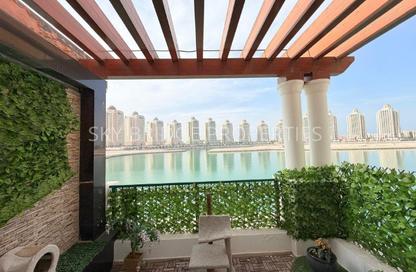 Apartment - 2 Bedrooms - 3 Bathrooms for rent in Viva West - Viva Bahriyah - The Pearl Island - Doha