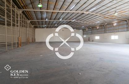 Warehouse - Studio - 2 Bathrooms for rent in Industrial Area 1 - Industrial Area - Doha