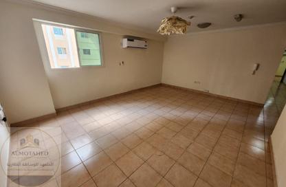 Apartment - 3 Bedrooms - 2 Bathrooms for rent in Al Sadd Road - Al Sadd - Doha