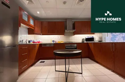 Apartment - 1 Bedroom - 2 Bathrooms for rent in West Porto Drive - Porto Arabia - The Pearl Island - Doha