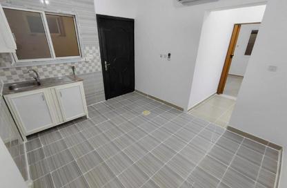 Villa - Studio - 1 Bathroom for rent in Al Nuaija Street - Al Hilal West - Al Hilal - Doha