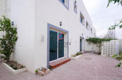Compound - 3 Bedrooms - 3 Bathrooms for rent in Al Nasr Street - Al Nasr - Doha