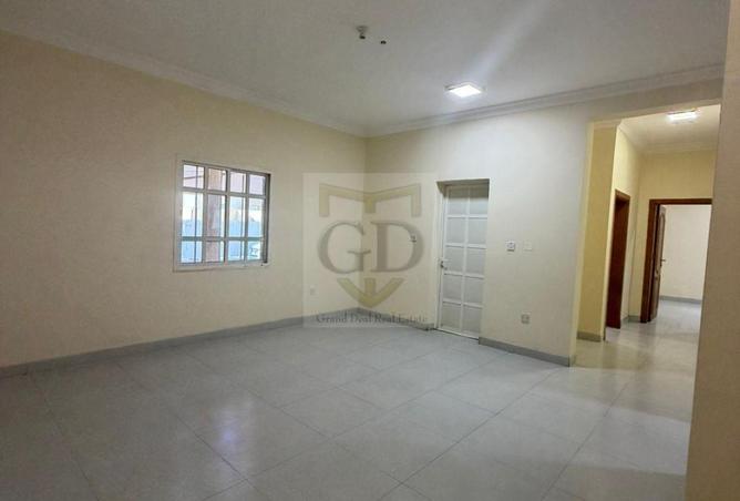 57514228 - Property Main Image