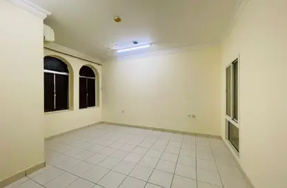 شقة - غرفة نوم - 1 حمام للايجار في الغرافة - الغرافة - الدوحة