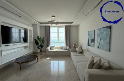 Apartment - 2 Bedrooms - 3 Bathrooms for rent in Floresta Gardens - Floresta Gardens - The Pearl Island - Doha