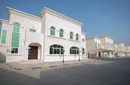 مجمع سكني - 6 غرف نوم - 5 حمامات للايجار في الريان - الريان - الدوحة