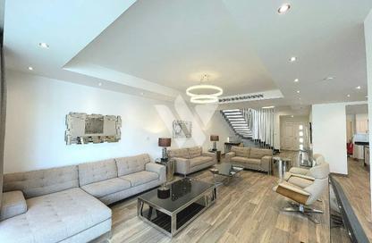Compound - 4 - 6 for rent in Les Maisons Blanches - Lusail