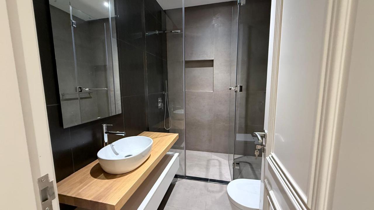 Furnished 2 Bedroom + Maid | Floresta Gardens thumbnail 7