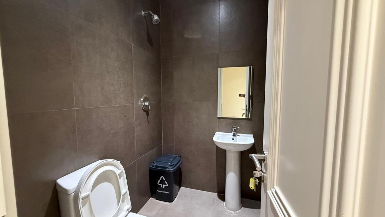 Furnished 2 Bedroom + Maid | Floresta Gardens thumbnail 10