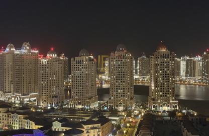 Apartment - 2 Bedrooms - 3 Bathrooms for rent in East Porto Drive - Porto Arabia - The Pearl Island - Doha