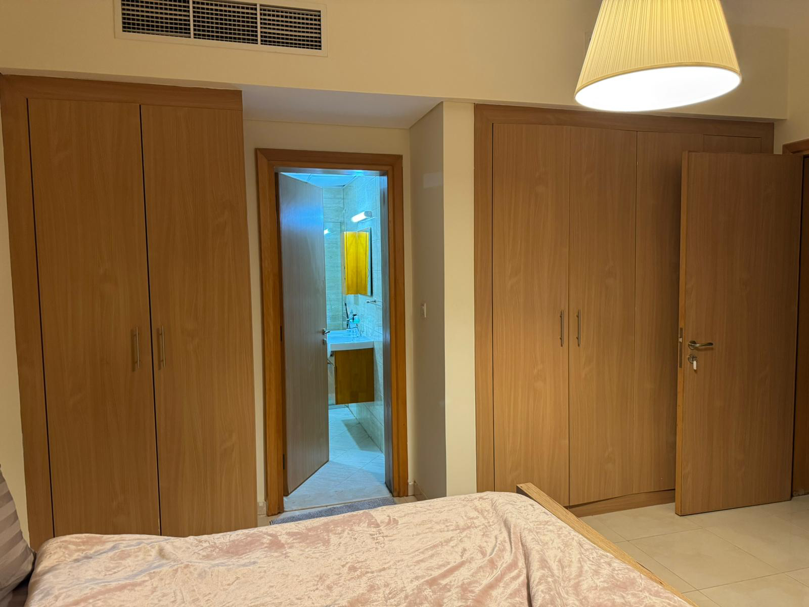 LUXURIOUS 2 BHK FF WITH BALCONY AVAILABLE thumbnail 7