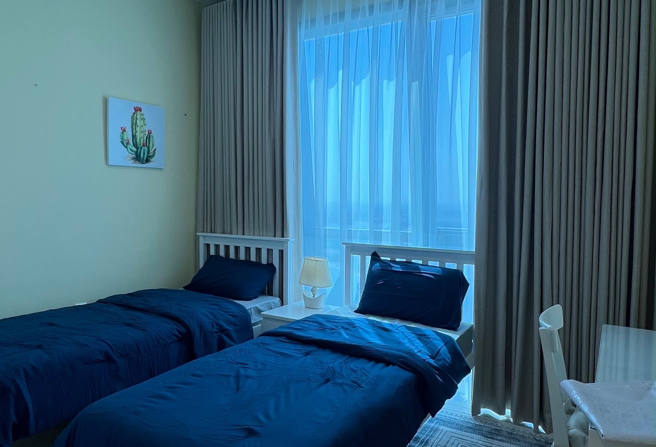 COZY 2 BR PLUS MAID IN ZIG ZAG WITH SEA VIEW thumbnail 5