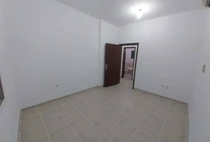58902569 - Property Image 2
