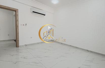 Apartment - 2 Bedrooms - 2 Bathrooms for rent in Bin Omran 35 - Fereej Bin Omran - Doha Apartment - 2 Bedrooms - 2 Bathrooms for rent in Bin Omran 35 - Fereej Bin Omran - Doha