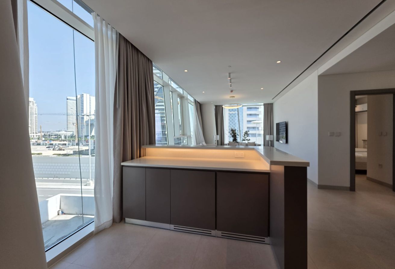 Stunning 2BR Unit Overlooking the City Skyline Now thumbnail 7