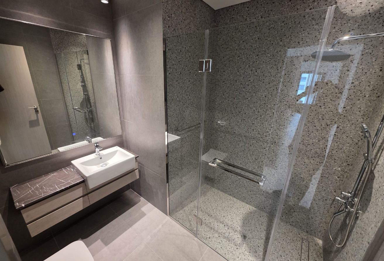 Stunning 2BR Unit Overlooking the City Skyline Now thumbnail 17
