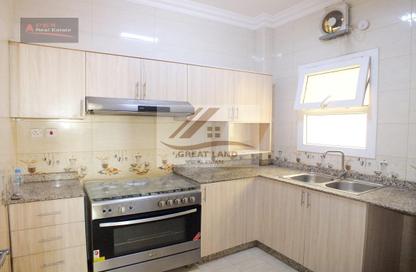 Apartment - 2 Bedrooms - 2 Bathrooms for rent in Al Numan Street - Al Aziziyah - Doha