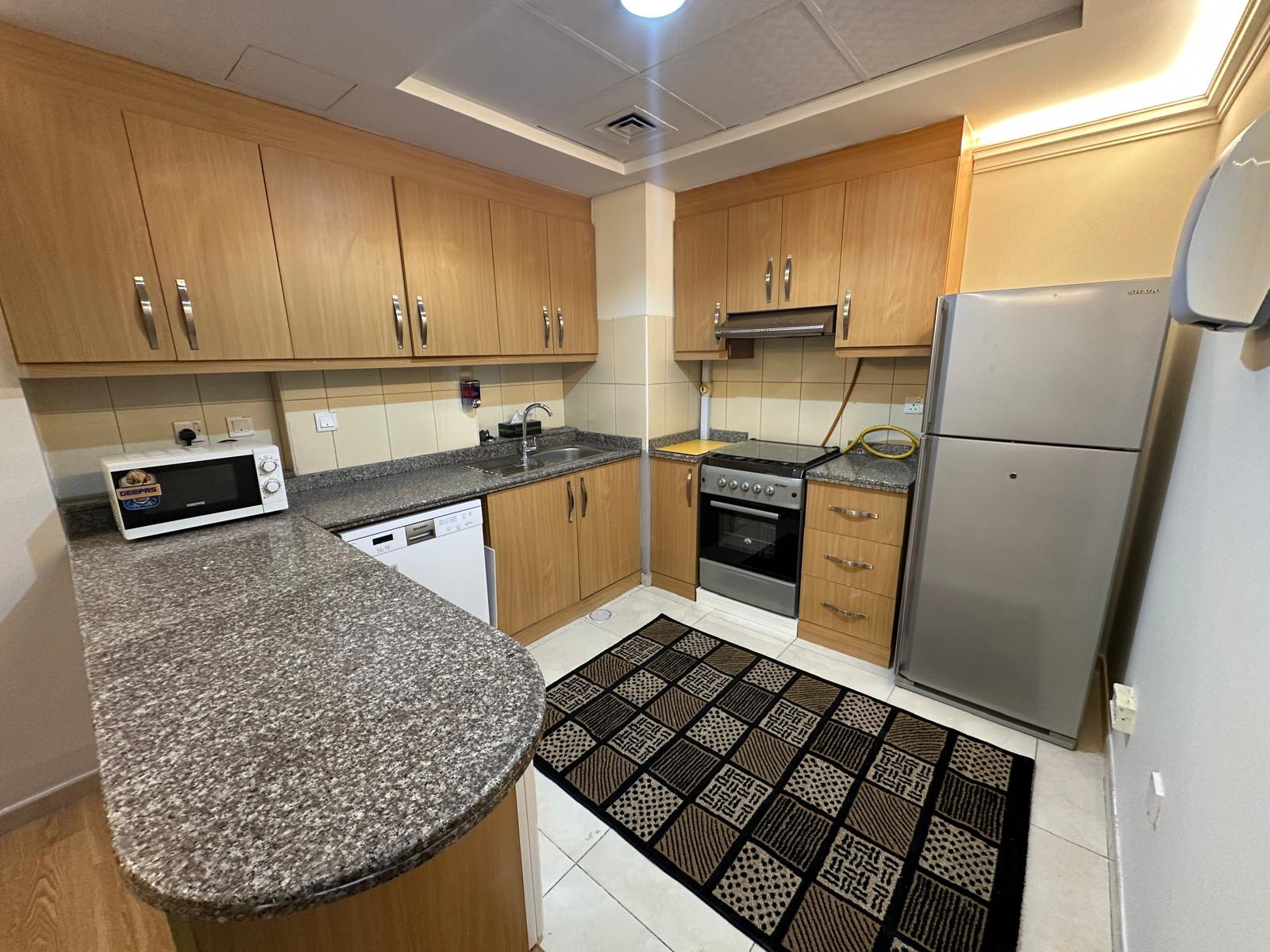LUXURY 1BEDROOM FULLY FURNISHED APARTMENT thumbnail 11