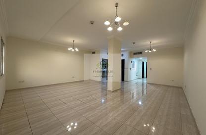 Apartment - 2 - 3 for rent in Umm Ghuwailina 4 - Umm Ghuwailina - Doha