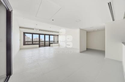 Apartment - 3 Bedrooms - 3 Bathrooms for rent in Tower 23 - Porto Arabia - The Pearl Island - Doha