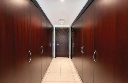 Apartment - 1 - 2 for sale in West Porto Drive - Porto Arabia - The Pearl Island - Doha