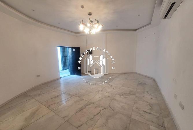 1021013 - Property Image 2