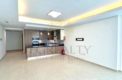 Apartment - 1 - 2 for rent in Viva West - Viva Bahriyah - The Pearl Island - Doha Apartment - 1 - 2 for rent in Viva West - Viva Bahriyah - The Pearl Island - Doha