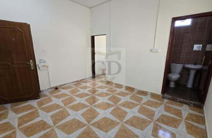 Apartment - Studio - 1 Bathroom for rent in Street 871 - Al Duhail South - Al Duhail - Doha Apartment - Studio - 1 Bathroom for rent in Street 871 - Al Duhail South - Al Duhail - Doha