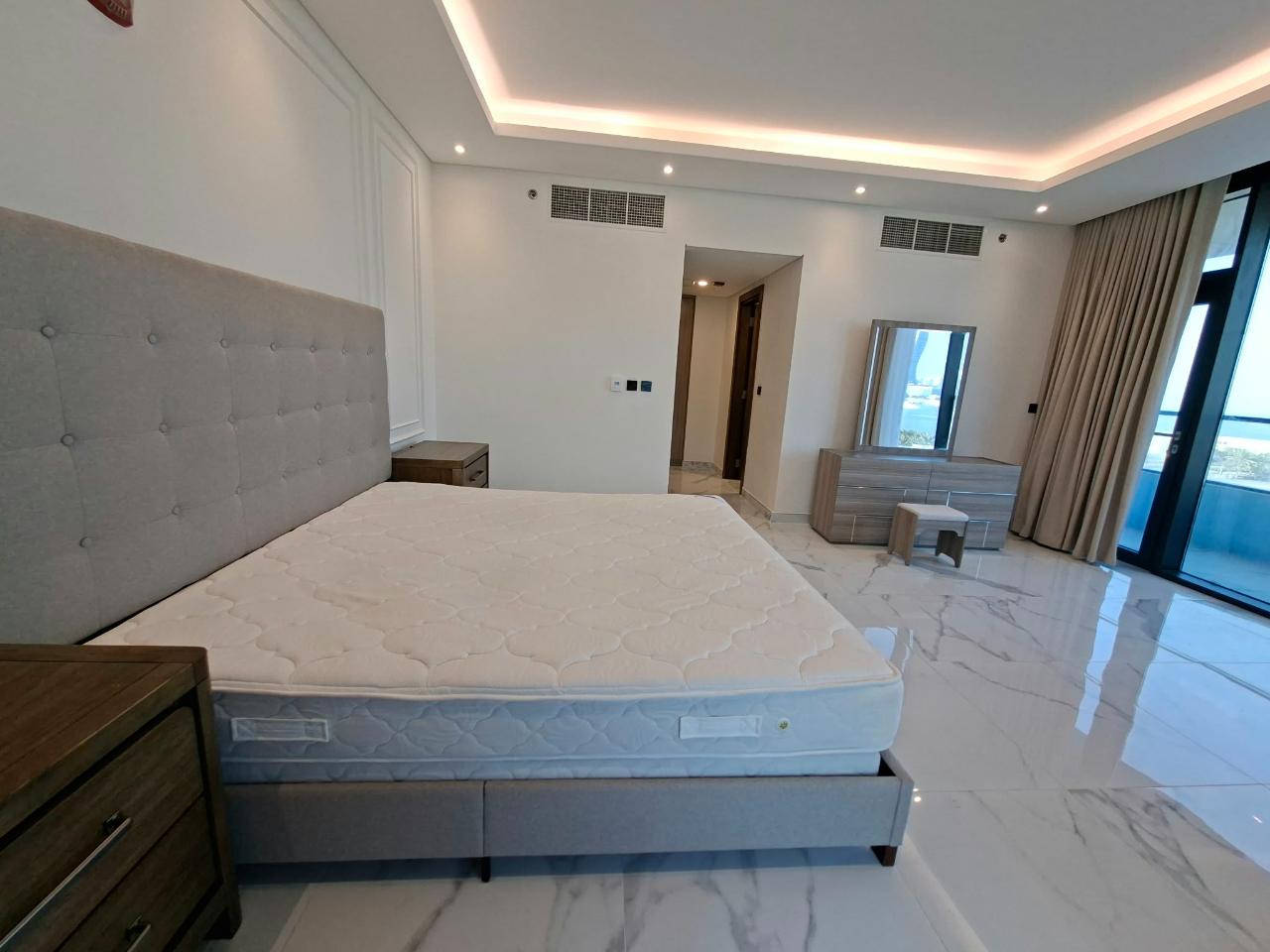 Luxury 2 BHK | Bills Included | Lusail Marina thumbnail 7