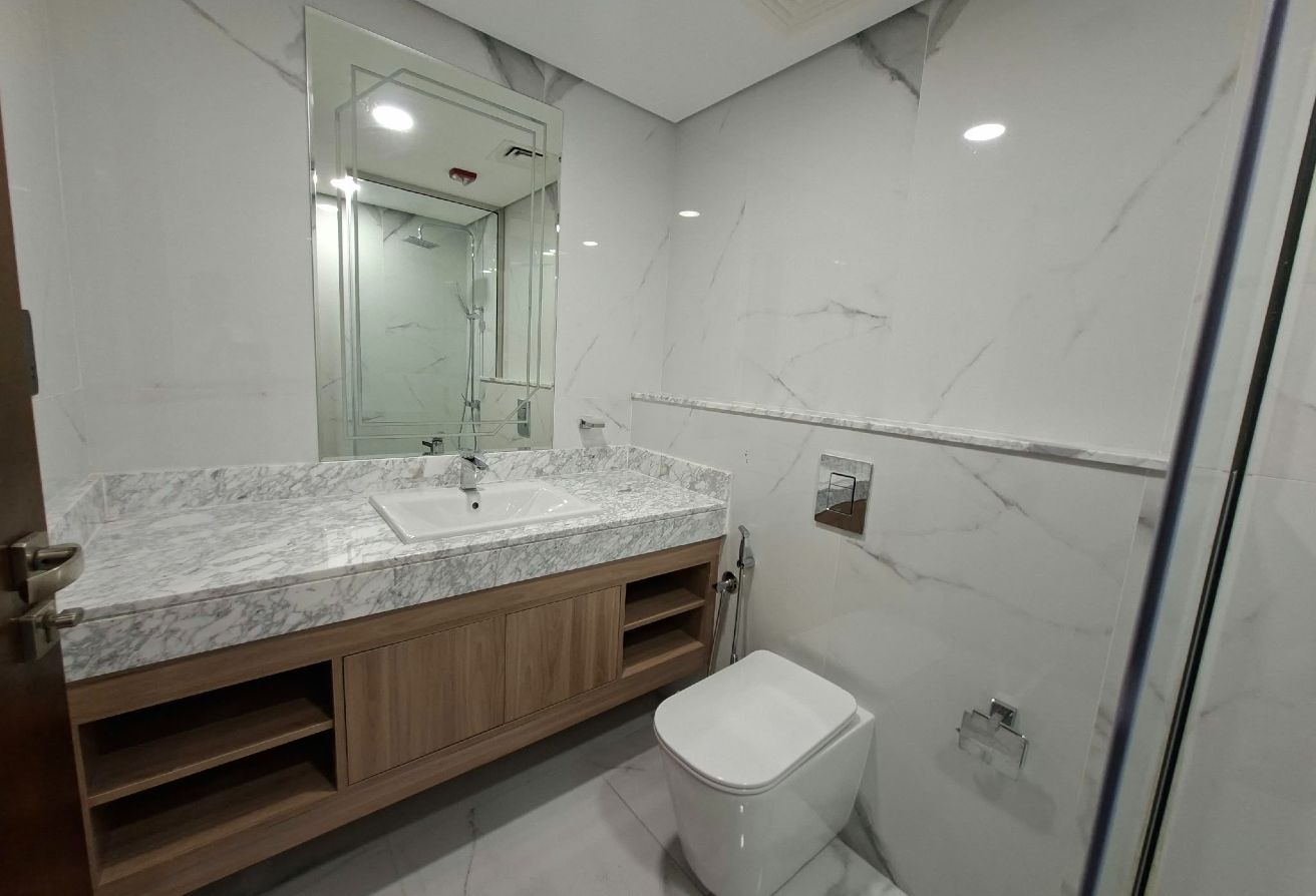 Luxury 2 BHK | Bills Included | Lusail Marina thumbnail 13