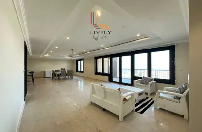 Apartment - 3 Bedrooms - 5 Bathrooms for rent in East Porto Drive - Porto Arabia - The Pearl Island - Doha