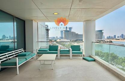 Apartment - 1 - 2 for rent in Lusail Marina Heights - Marina District - Lusail
