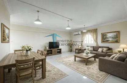 Apartment - 2 Bedrooms - 2 Bathrooms for rent in Asim Bin Omar Street - Al Mansoura - Doha