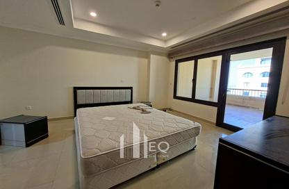Apartment - 2 Bedrooms - 2 Bathrooms for rent in West Porto Drive - Porto Arabia - The Pearl Island - Doha Apartment - 2 Bedrooms - 2 Bathrooms for rent in West Porto Drive - Porto Arabia - The Pearl Island - Doha