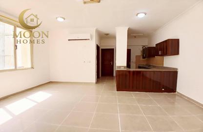 Apartment - 1 Bedroom - 1 Bathroom for rent in Umm Ghuwailina 4 - Umm Ghuwailina - Doha Apartment - 1 Bedroom - 1 Bathroom for rent in Umm Ghuwailina 4 - Umm Ghuwailina - Doha