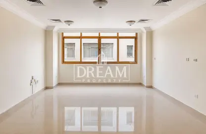 Apartment - 2 Bedrooms - 2 Bathrooms for rent in Al Sadd Road - Al Sadd - Doha