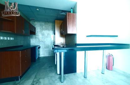 Apartment - 2 Bedrooms - 2 Bathrooms for rent in Zig Zag Tower B - Zig Zag Towers - West Bay - Doha