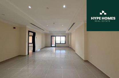Apartment - 1 Bedroom - 2 Bathrooms for rent in West Porto Drive - Porto Arabia - The Pearl Island - Doha